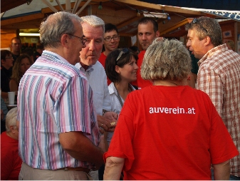 Brgermeister und Gemeinderat begren den Ehrengast des Auvereins - Copyright www.auverein.at