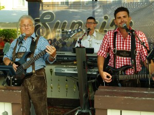 Auverein am Dorffest Foto Copyright: FoMiFe